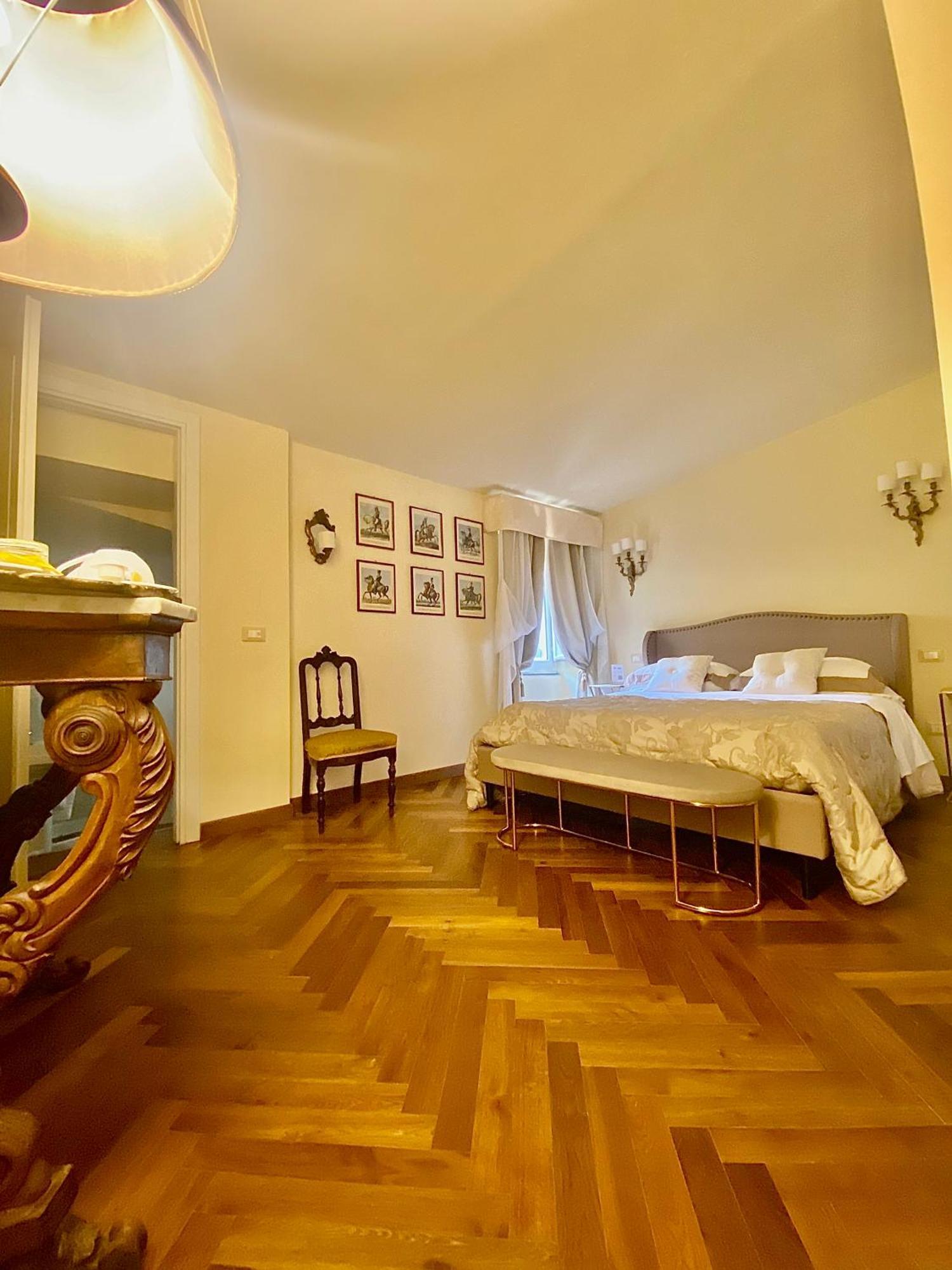 Hotel Palazzo Lari Sarzana Exteriér fotografie