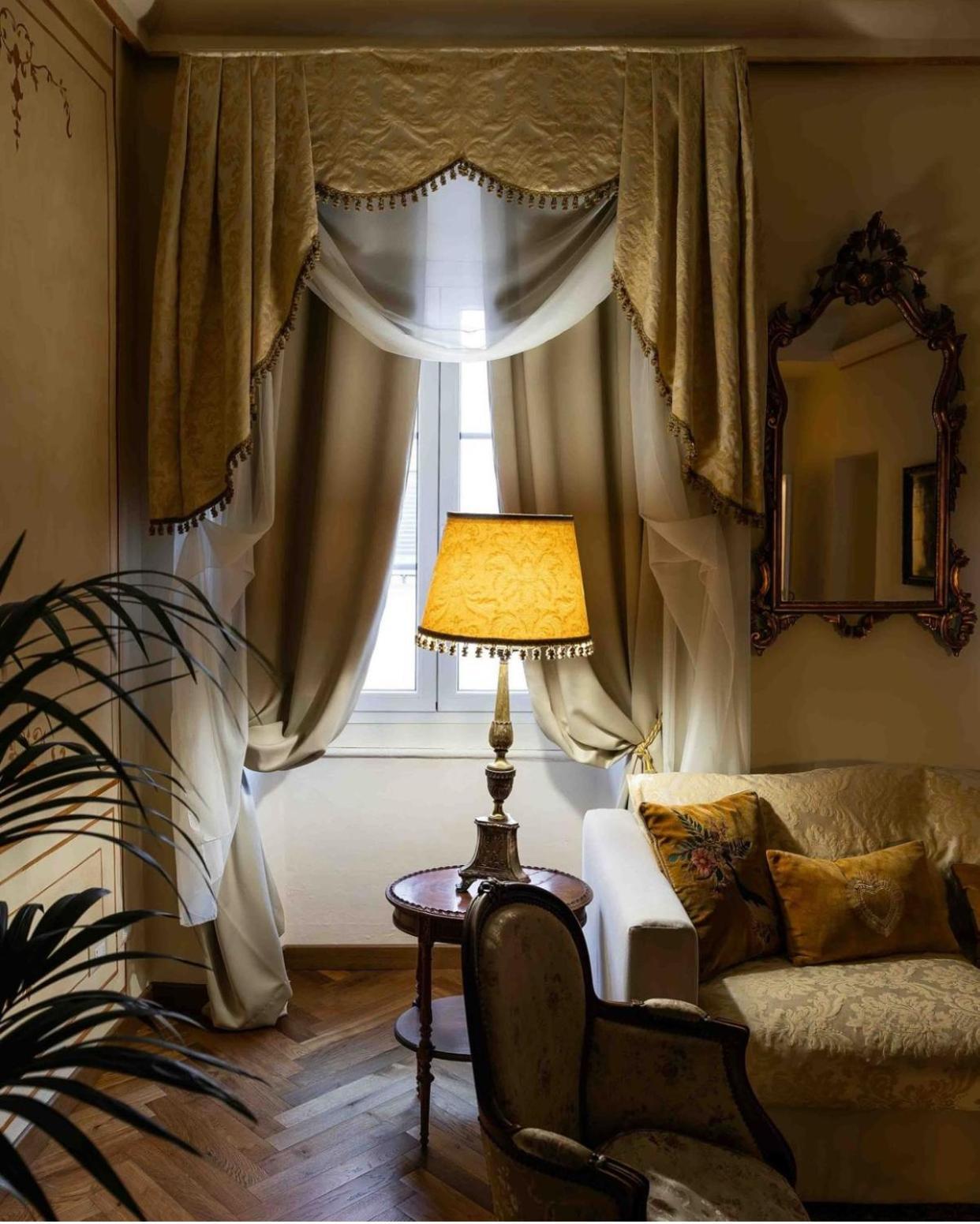 Hotel Palazzo Lari Sarzana Exteriér fotografie