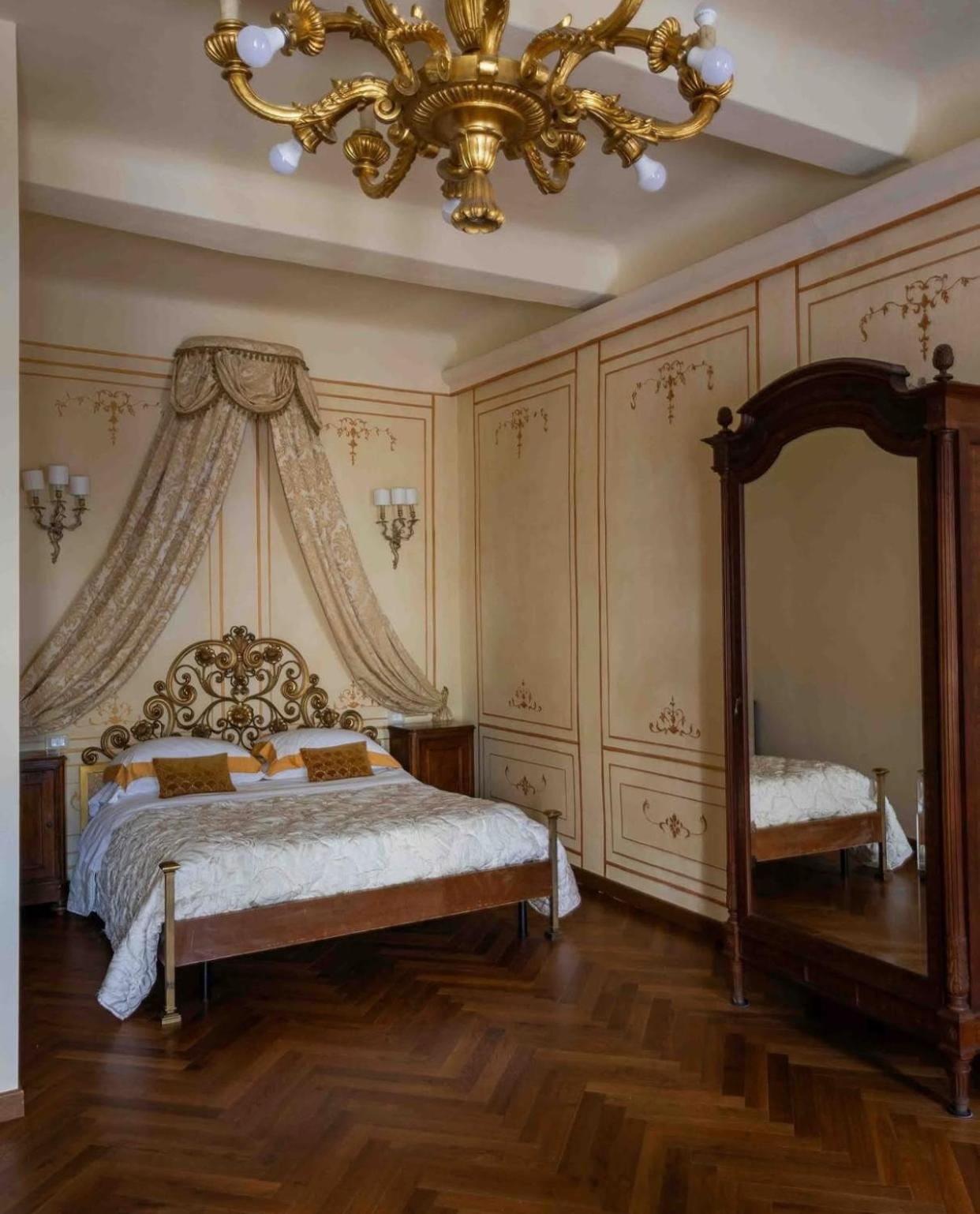 Hotel Palazzo Lari Sarzana Exteriér fotografie