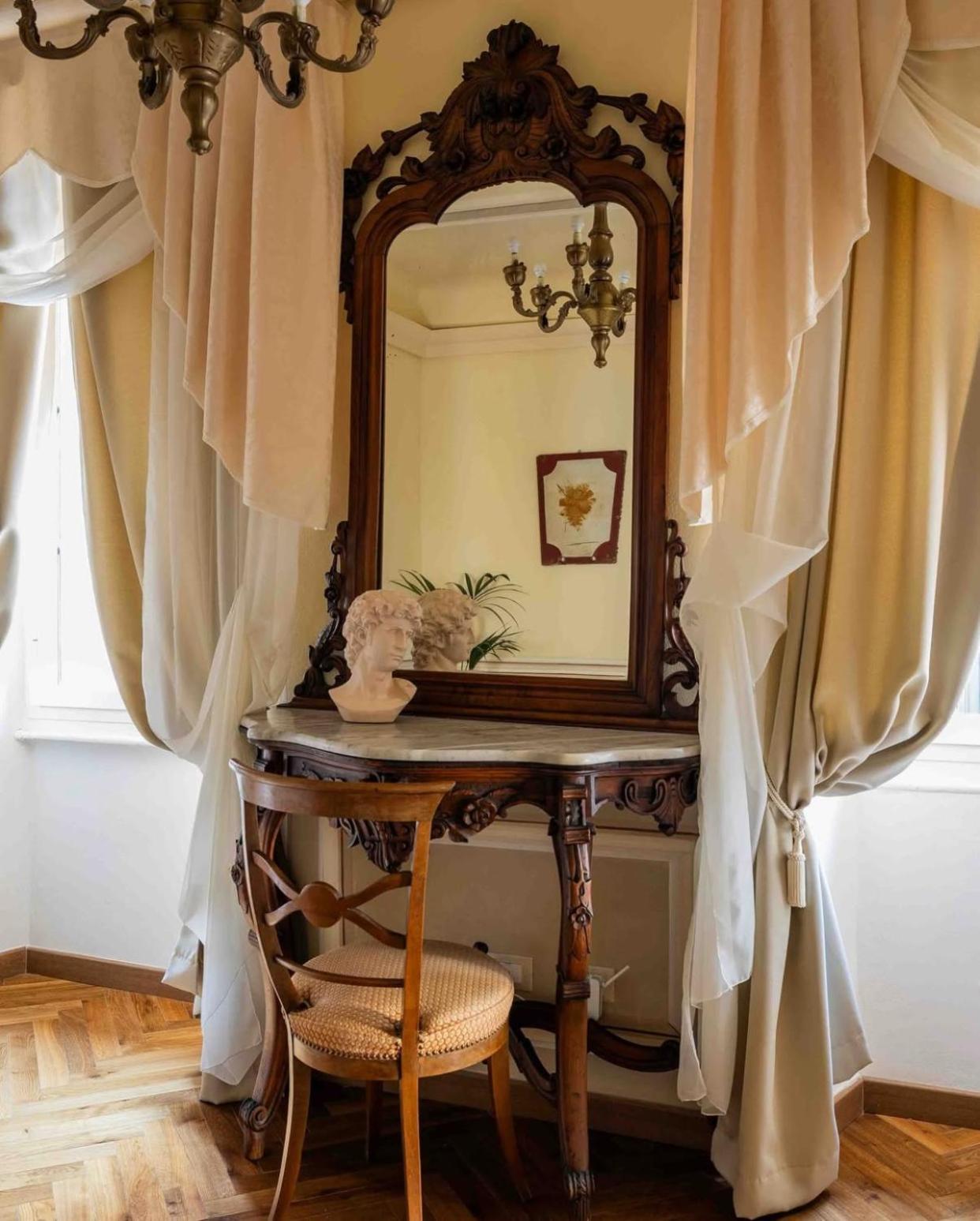 Hotel Palazzo Lari Sarzana Exteriér fotografie