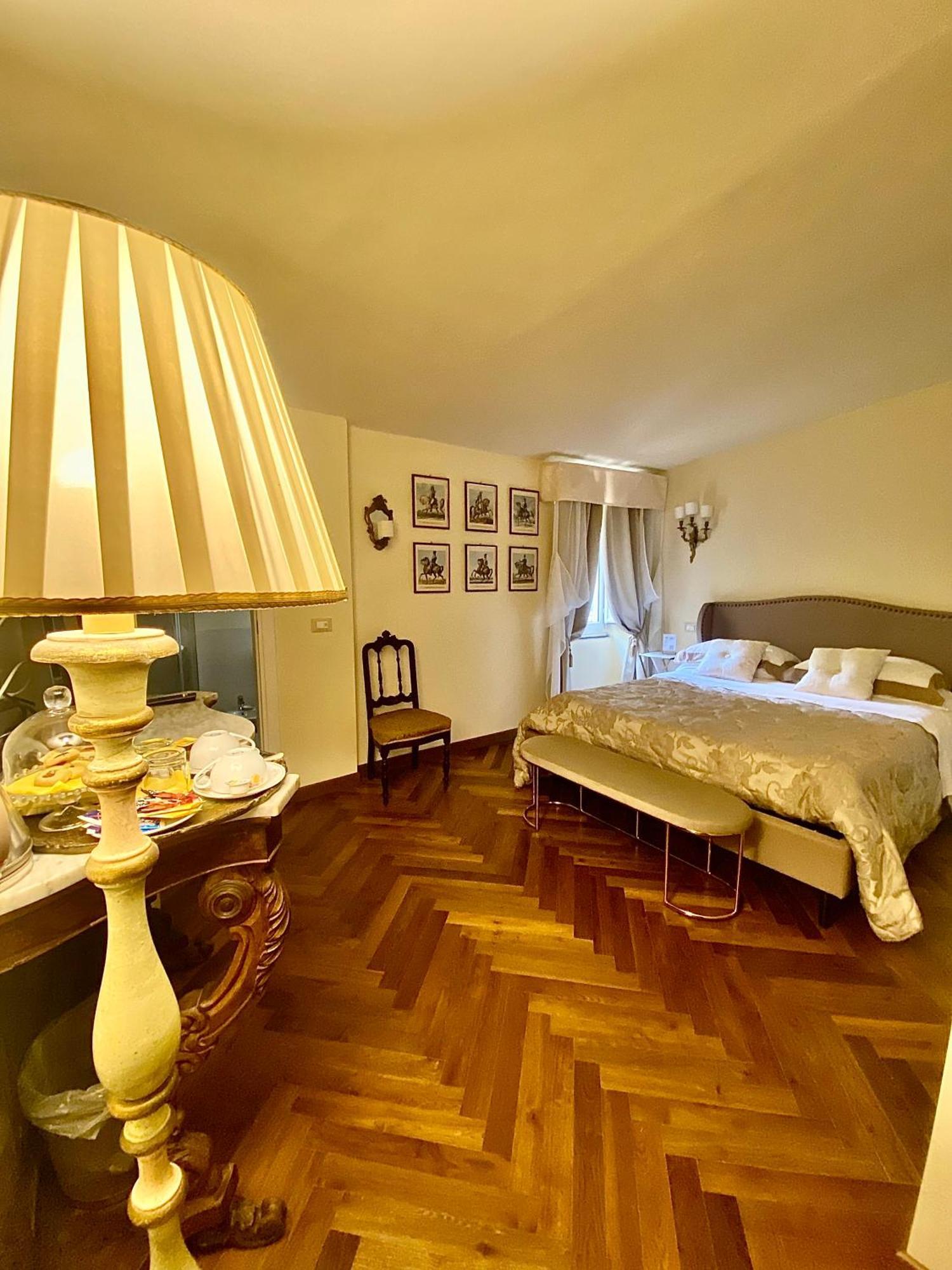 Hotel Palazzo Lari Sarzana Exteriér fotografie