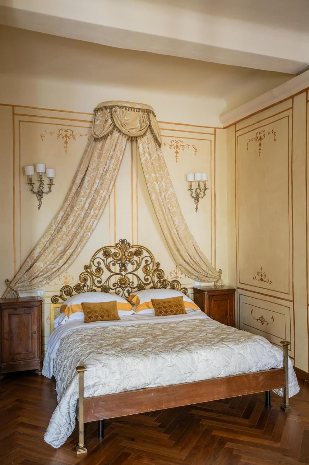 Hotel Palazzo Lari Sarzana Exteriér fotografie